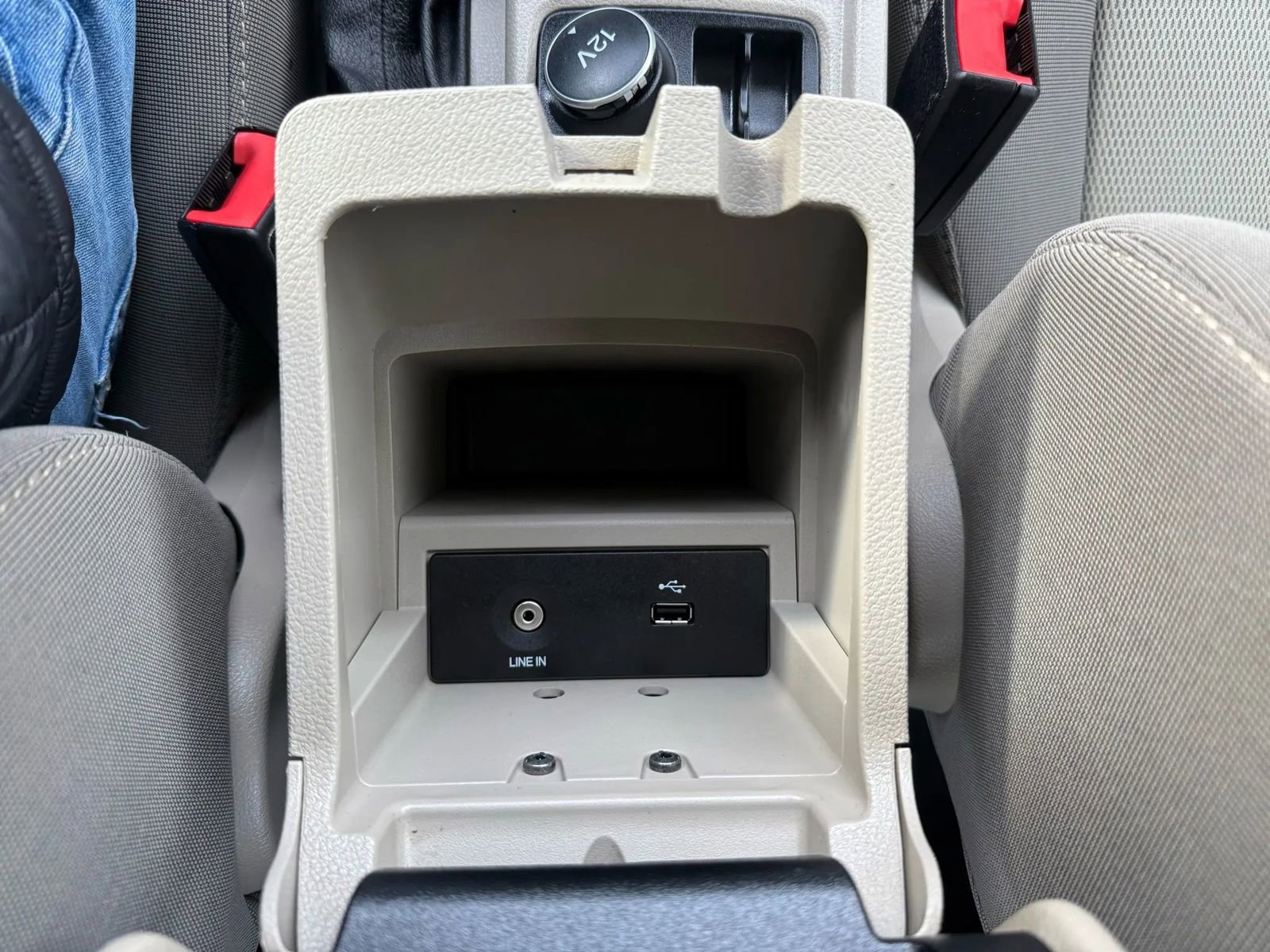 Used 2013 Ford Focus SE image 33