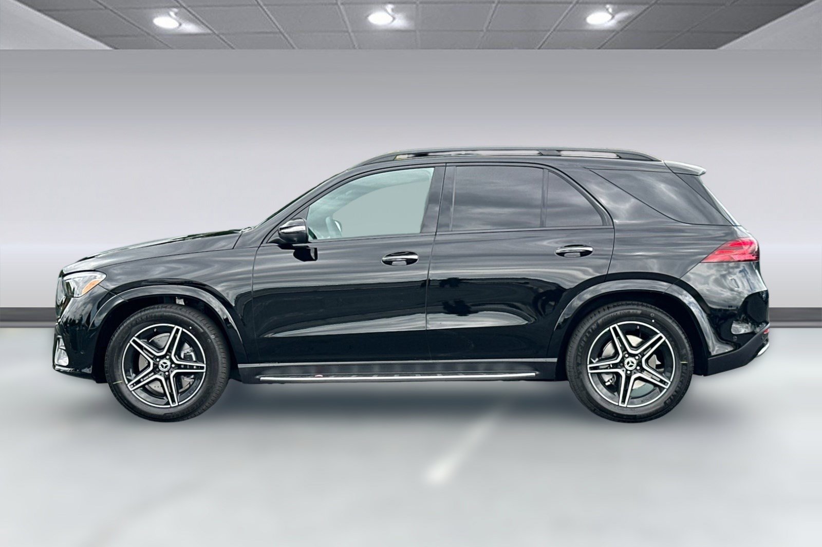 New 2026 Mercedes-Benz GLE 450 4MATIC image 2