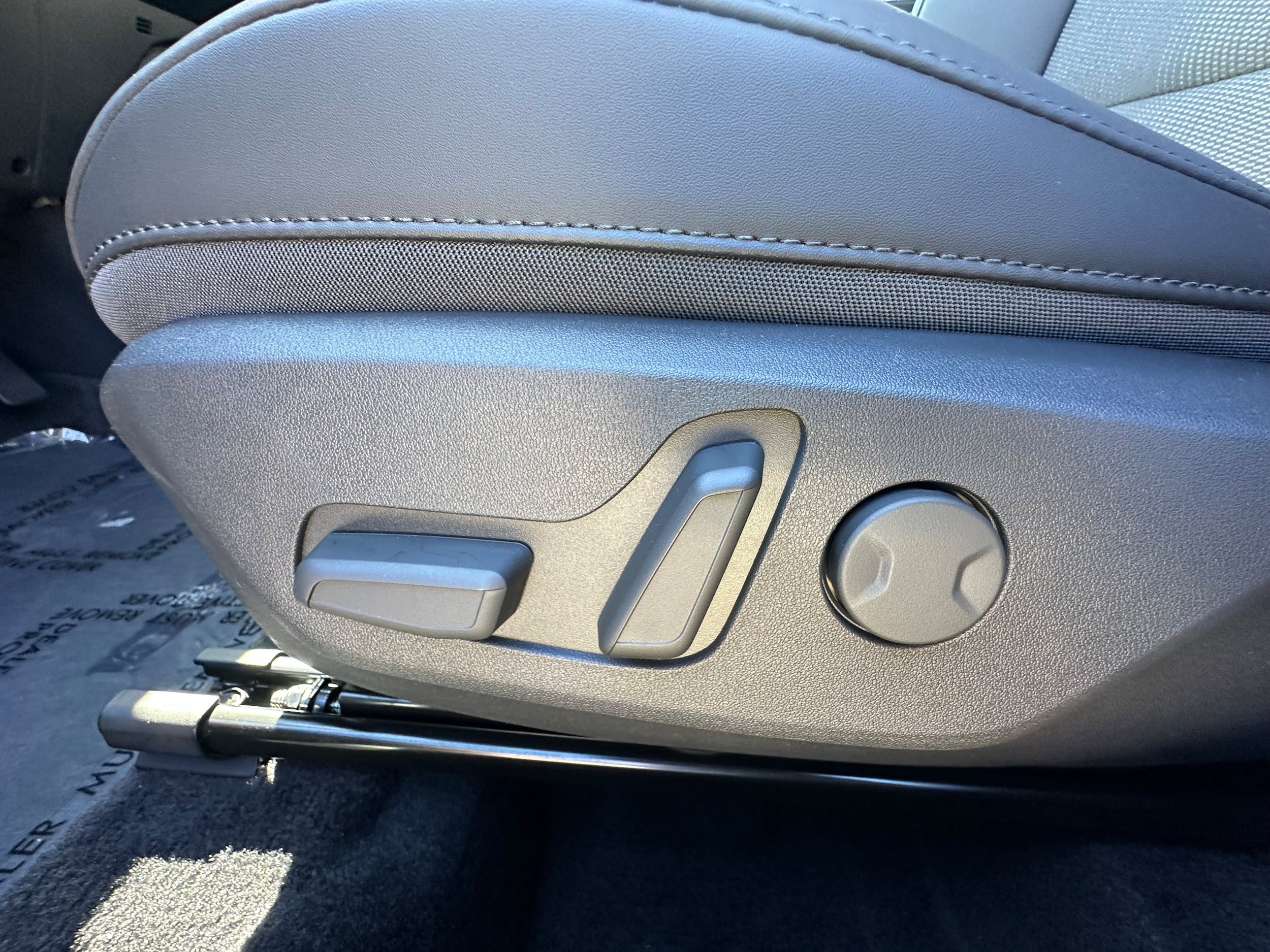 New 2026 Kia Niro EX FWD image 23