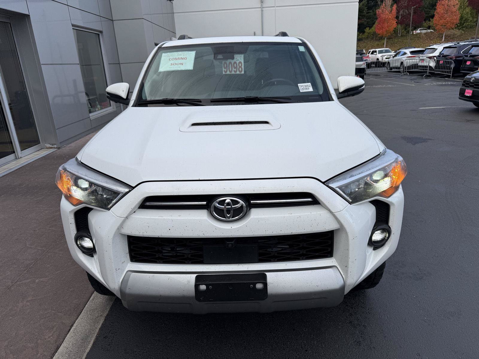 Used 2024 Toyota 4Runner TRD Off-Road Premium w/ Off Road Premium Plus Package AWD/4WD image 8