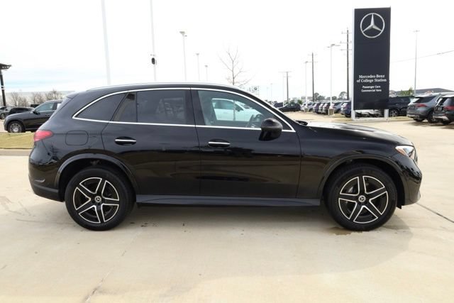 Certified 2026 Mercedes-Benz GLC 300 image 2