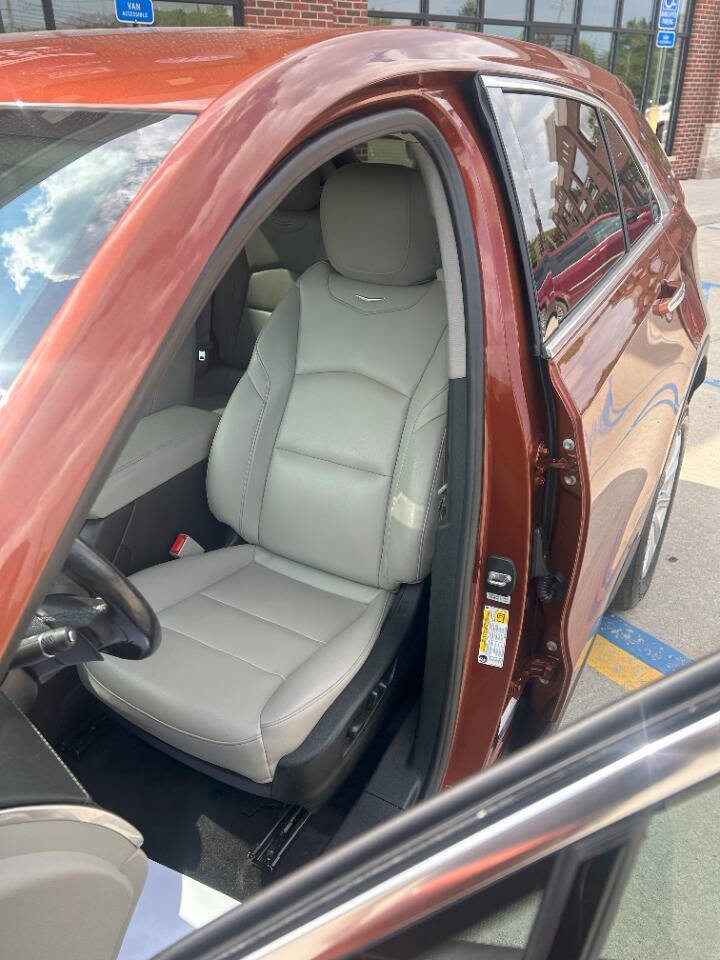 Used 2020 Cadillac XT4 Luxury image 24
