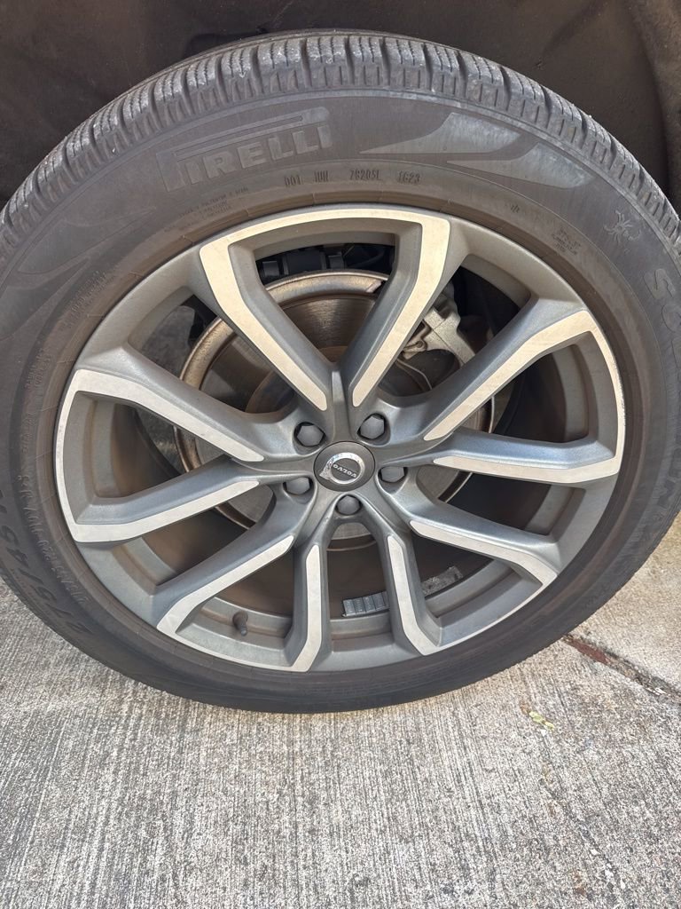 Used 2019 Volvo XC90 T6 Momentum w/ Advanced Package image 8