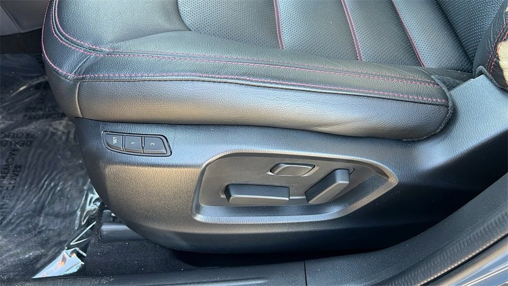 Used 2023 MAZDA CX-5 Carbon Edition image 13