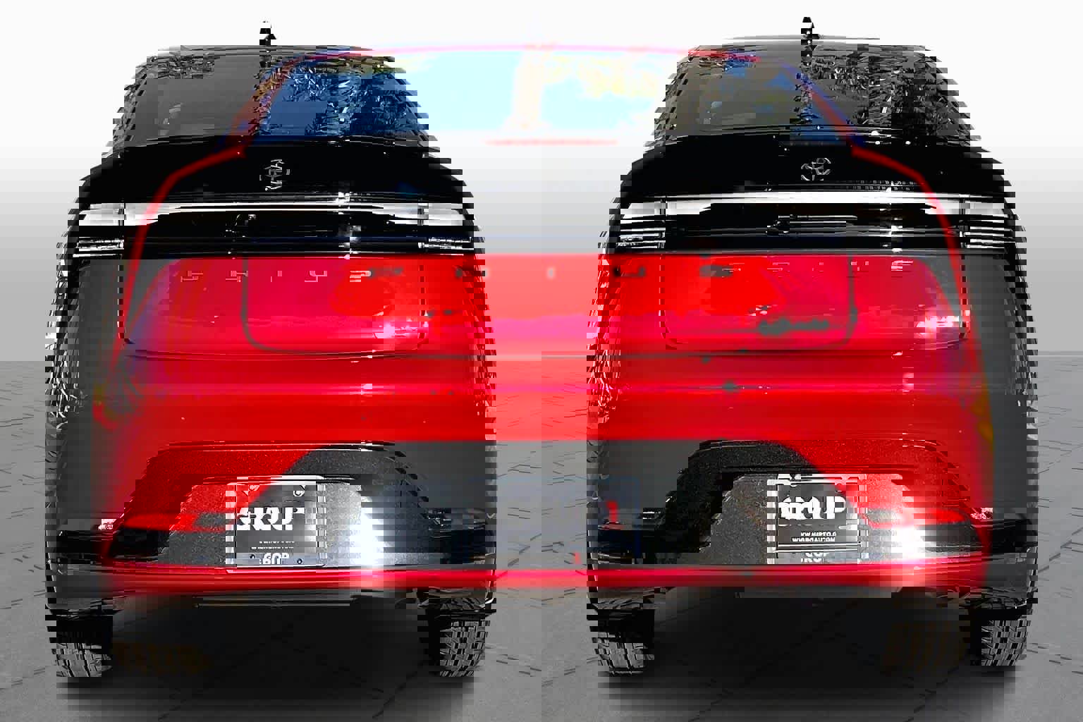 New 2026 Toyota Prius Plug-In Hybrid image 4