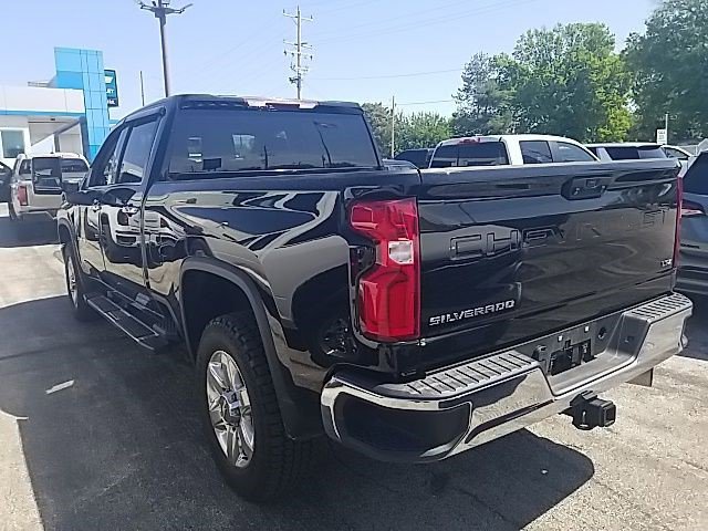 Certified 2022 Chevrolet Silverado 2500 LTZ w/ Z71 Off-Road Package AWD/4WD image 16