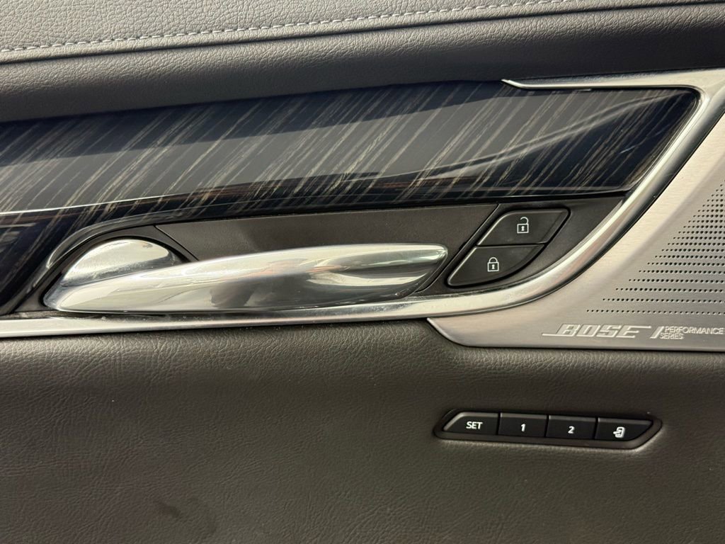 Used 2023 Cadillac XT6 Premium Luxury image 15