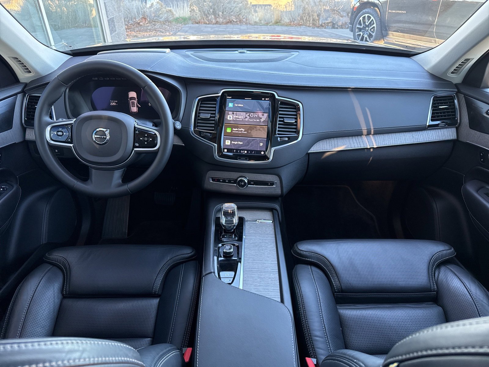 Used 2023 Volvo XC90 T8 Ultimate image 16