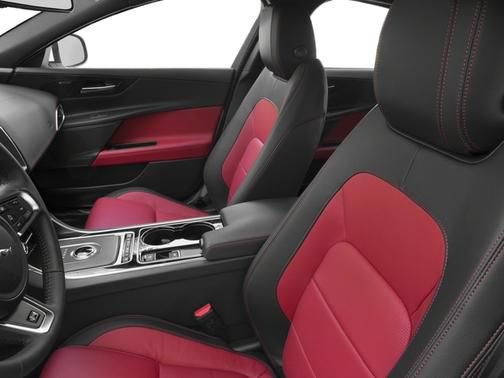Used 2018 Jaguar XE R-Sport AWD/4WD image 9