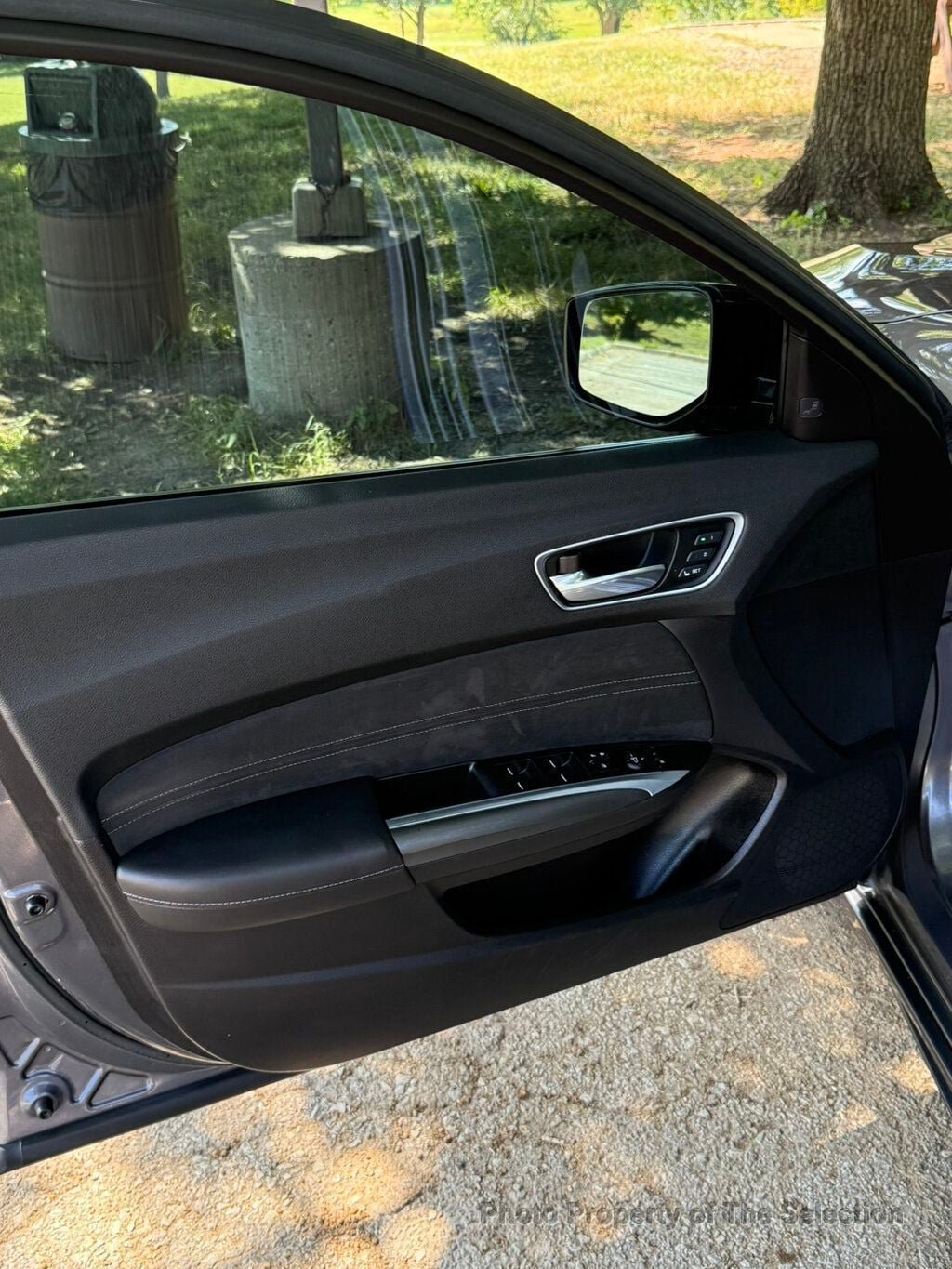 Used 2018 Acura TLX w/ Technology & A-SPEC Package FWD image 17