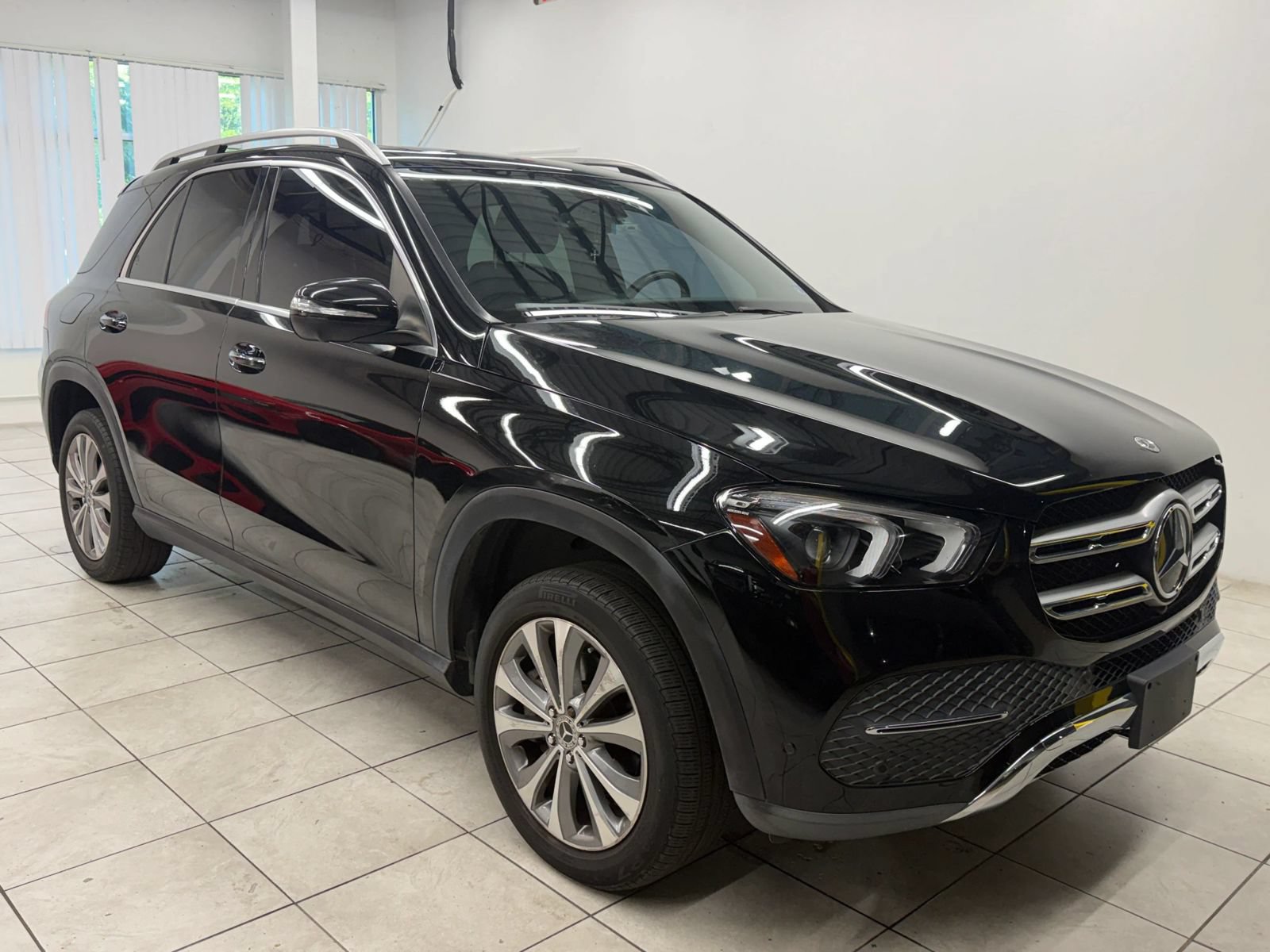 Used 2021 Mercedes-Benz GLE 350 image 1