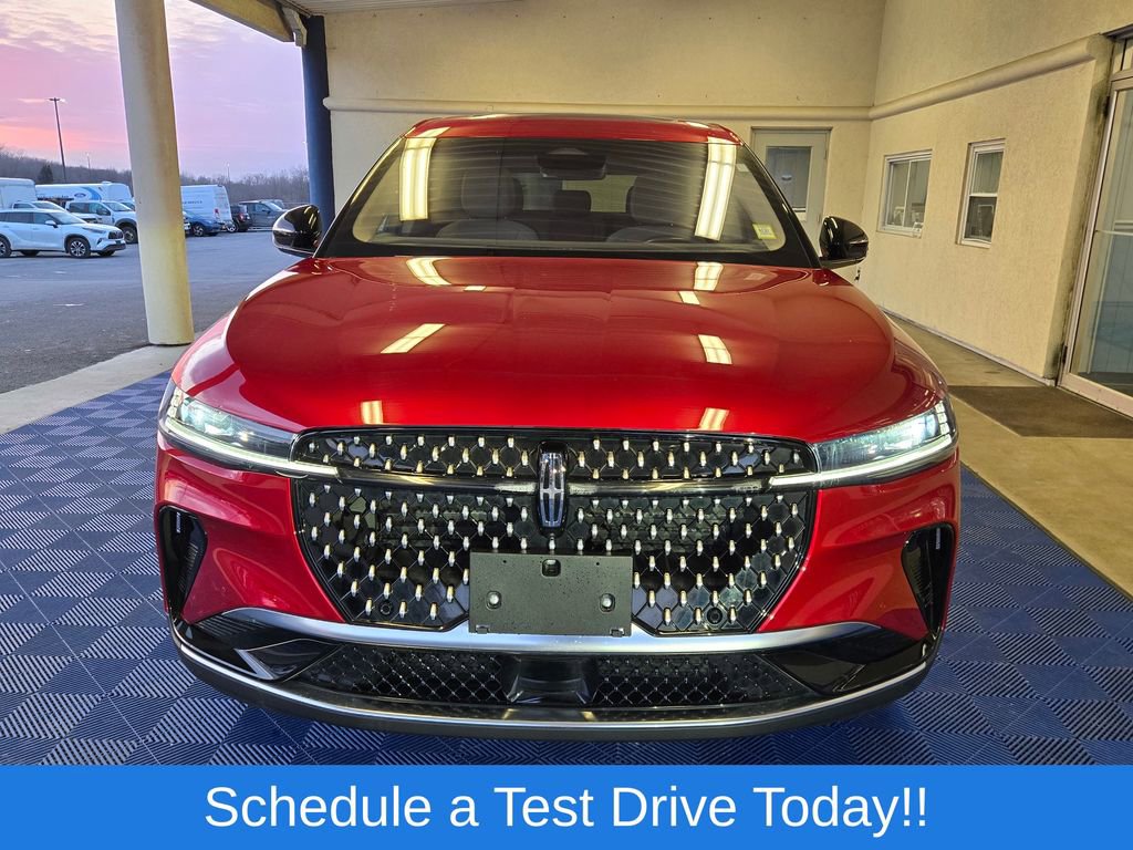 Used 2024 Lincoln Nautilus Premier w/ Equipment Group 102A image 3