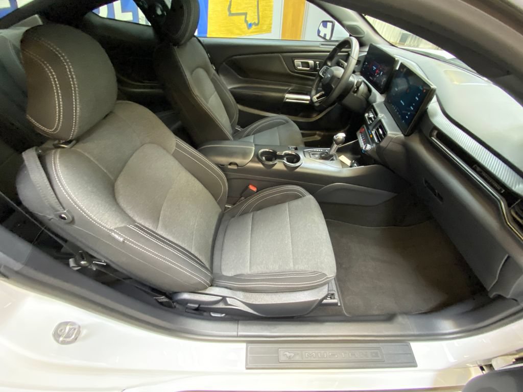 Used 2024 Ford Mustang Coupe RWD image 24