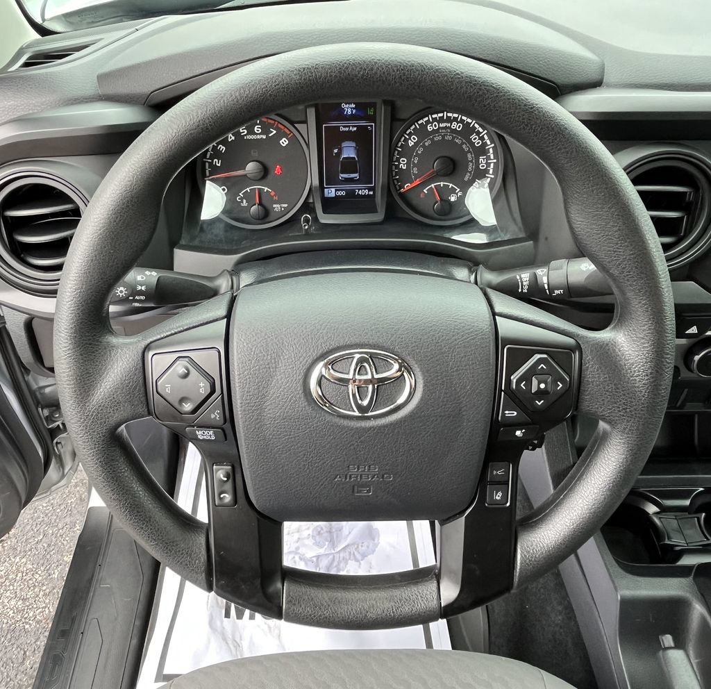 Used 2023 Toyota Tacoma SR AWD/4WD image 12