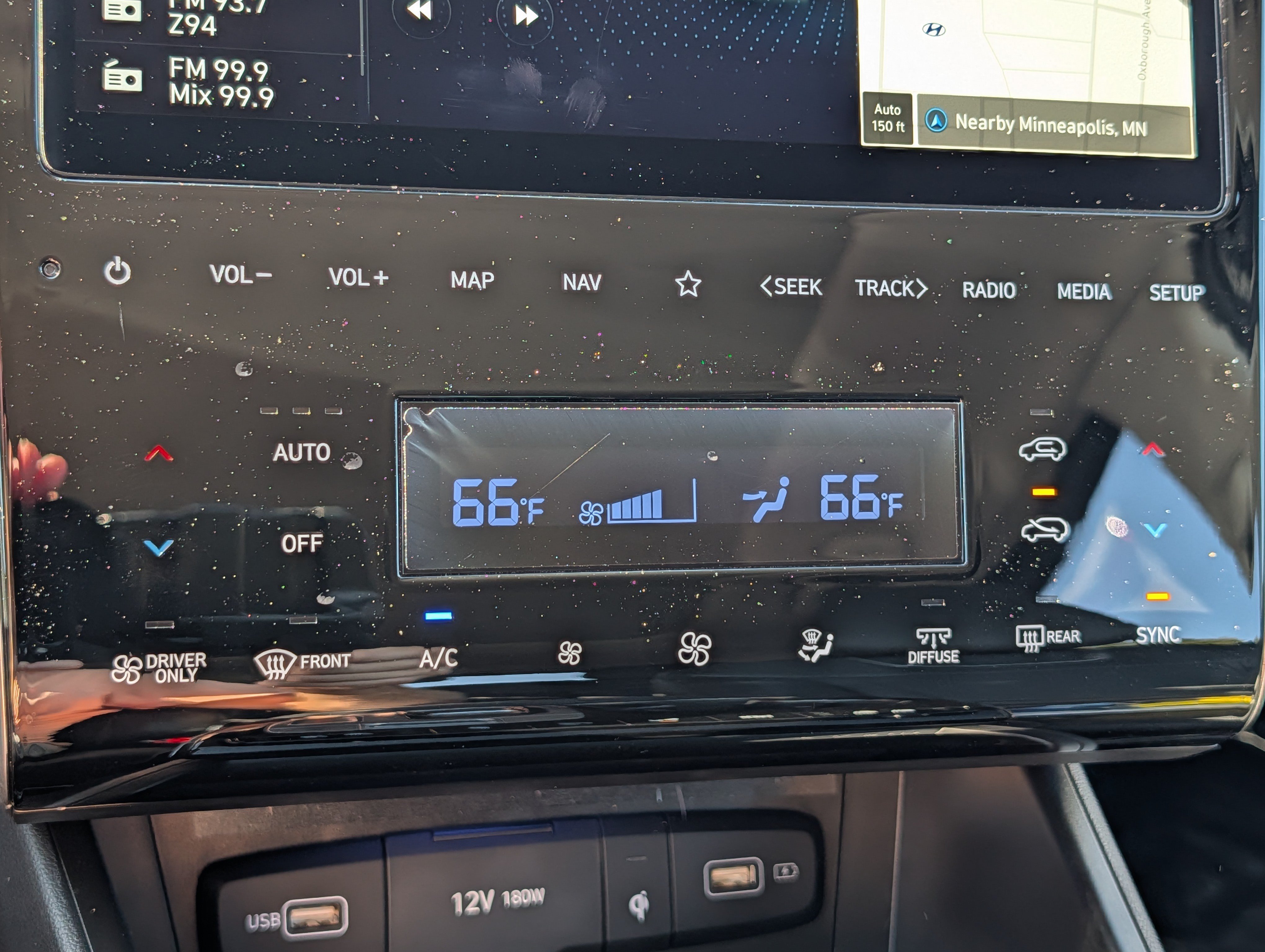 Certified 2024 Hyundai Tucson Limited AWD/4WD image 23