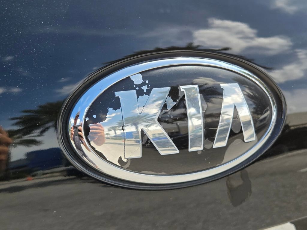 Used 2019 Kia Sorento L image 15