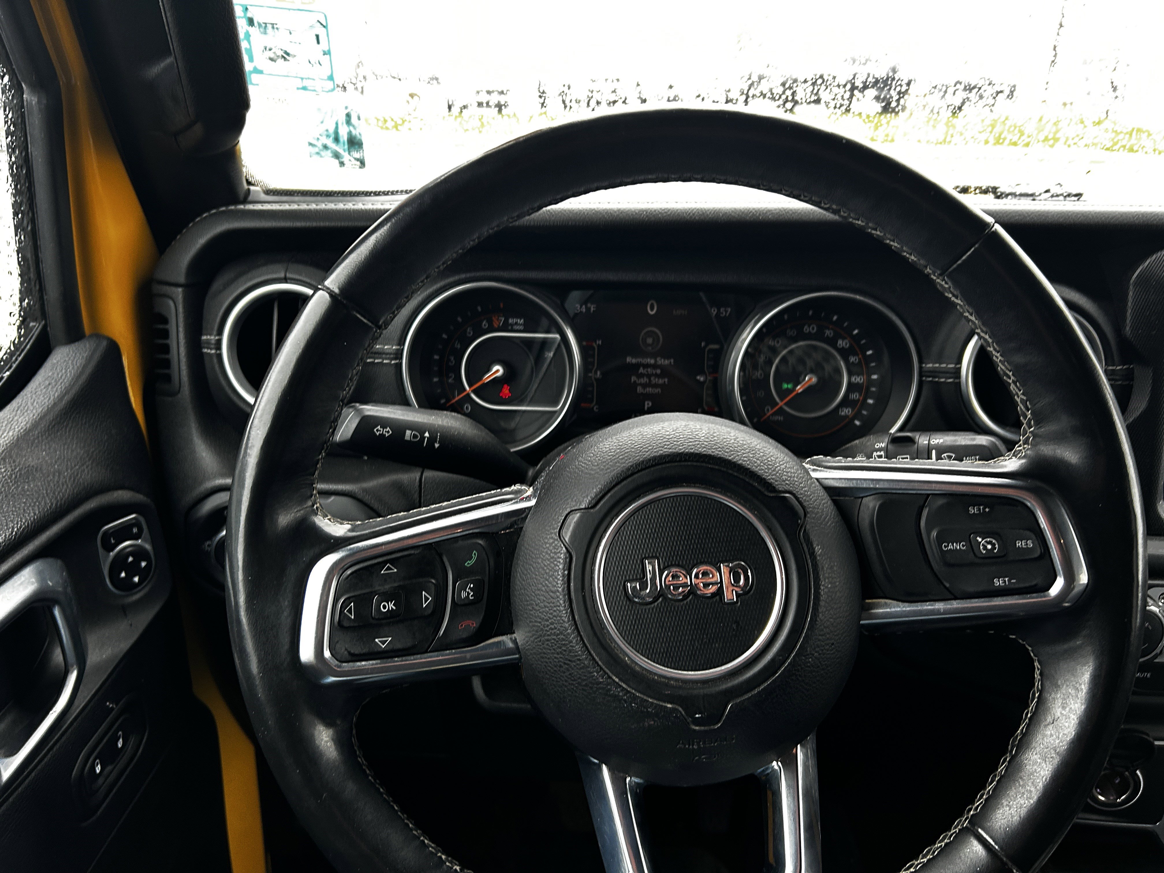 Used 2018 Jeep Wrangler Unlimited Sahara AWD/4WD image 17