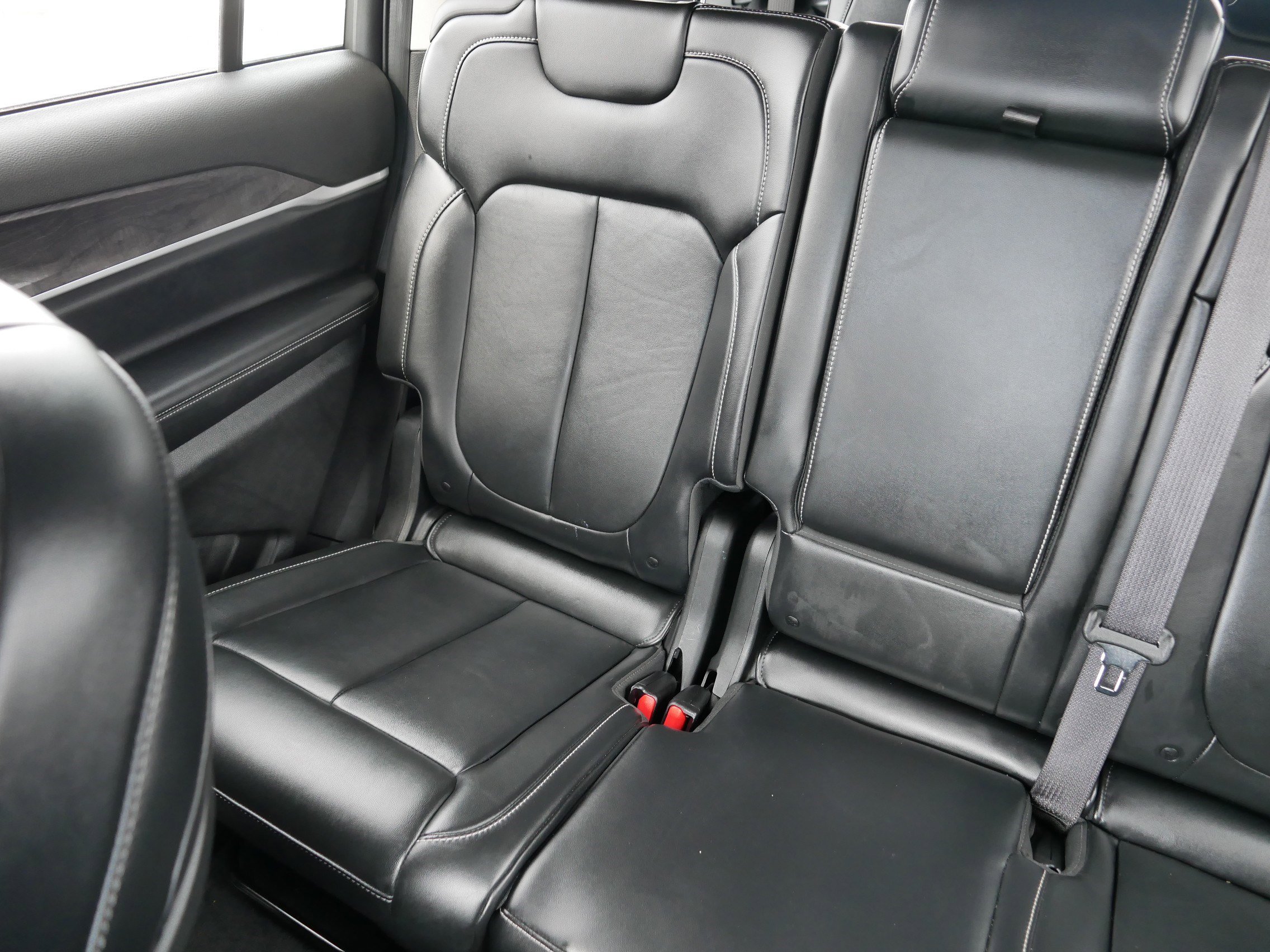 Used 2021 Jeep Grand Cherokee L Limited image 12