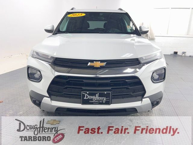 Used 2023 Chevrolet TrailBlazer LT image 2