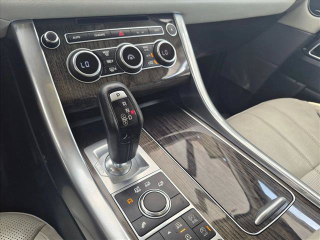 Used 2015 Land Rover Range Rover Sport HSE AWD/4WD image 16