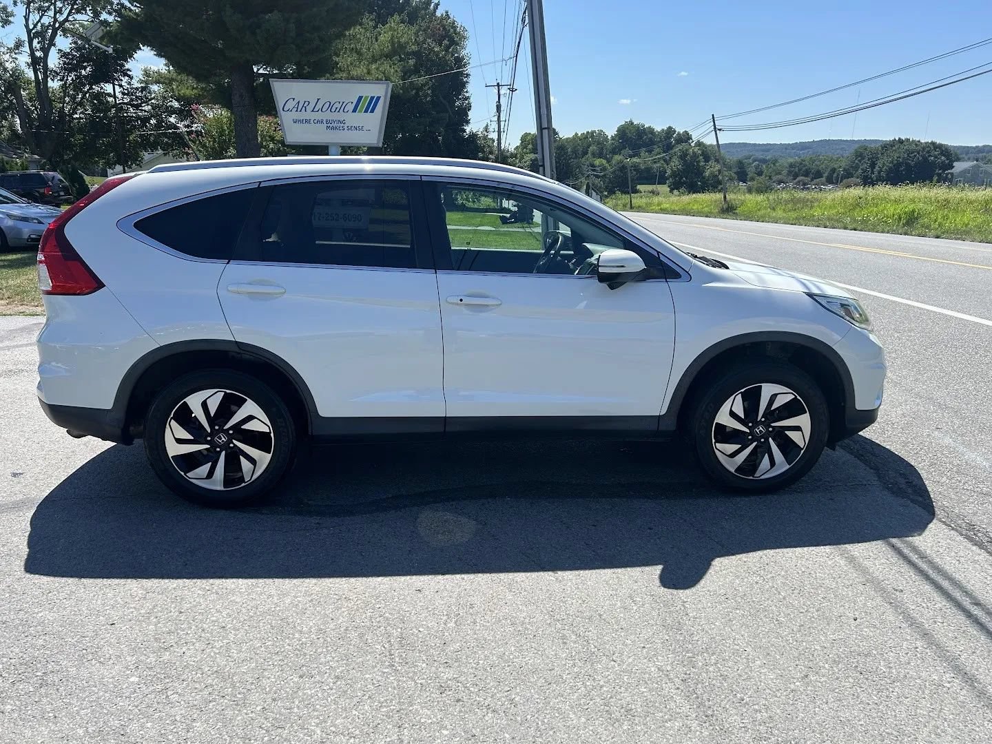 Used 2016 Honda CR-V Touring image 11