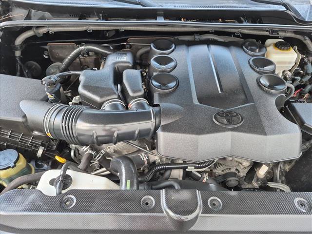 Used 2015 Toyota 4Runner Limited AWD/4WD image 24
