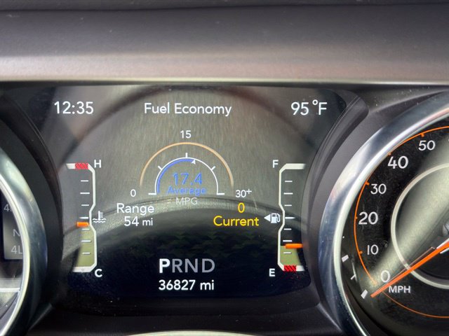Used 2022 Jeep Wrangler Unlimited Sport AWD/4WD image 32