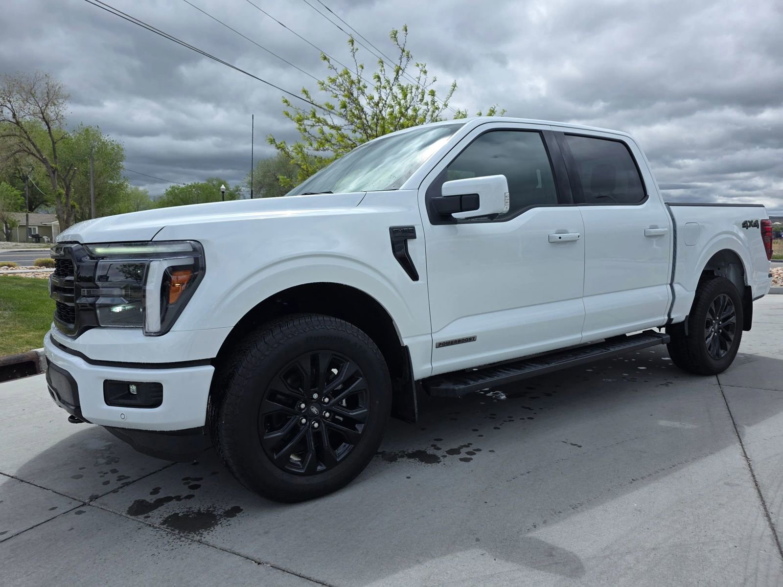 Used 2025 Ford F150 Lariat AWD/4WD image 1