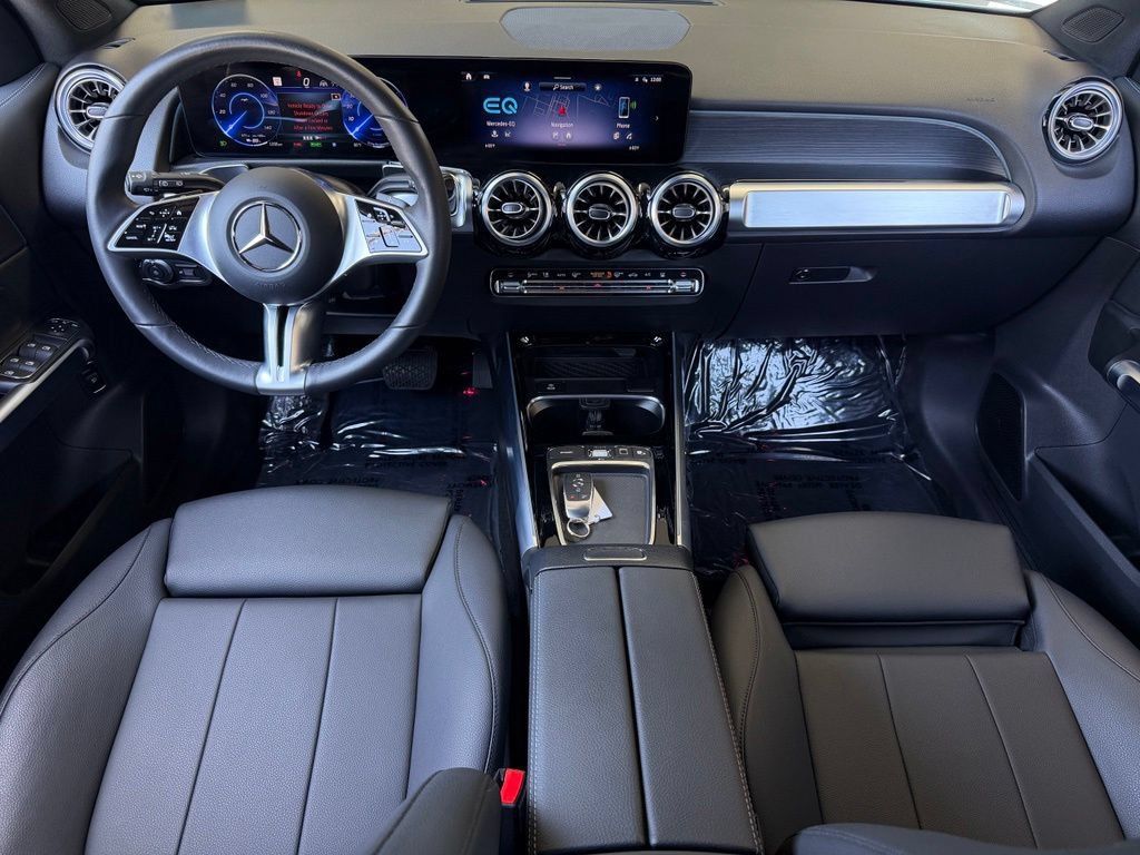 Used 2025 Mercedes-Benz EQB 300 4MATIC image 13