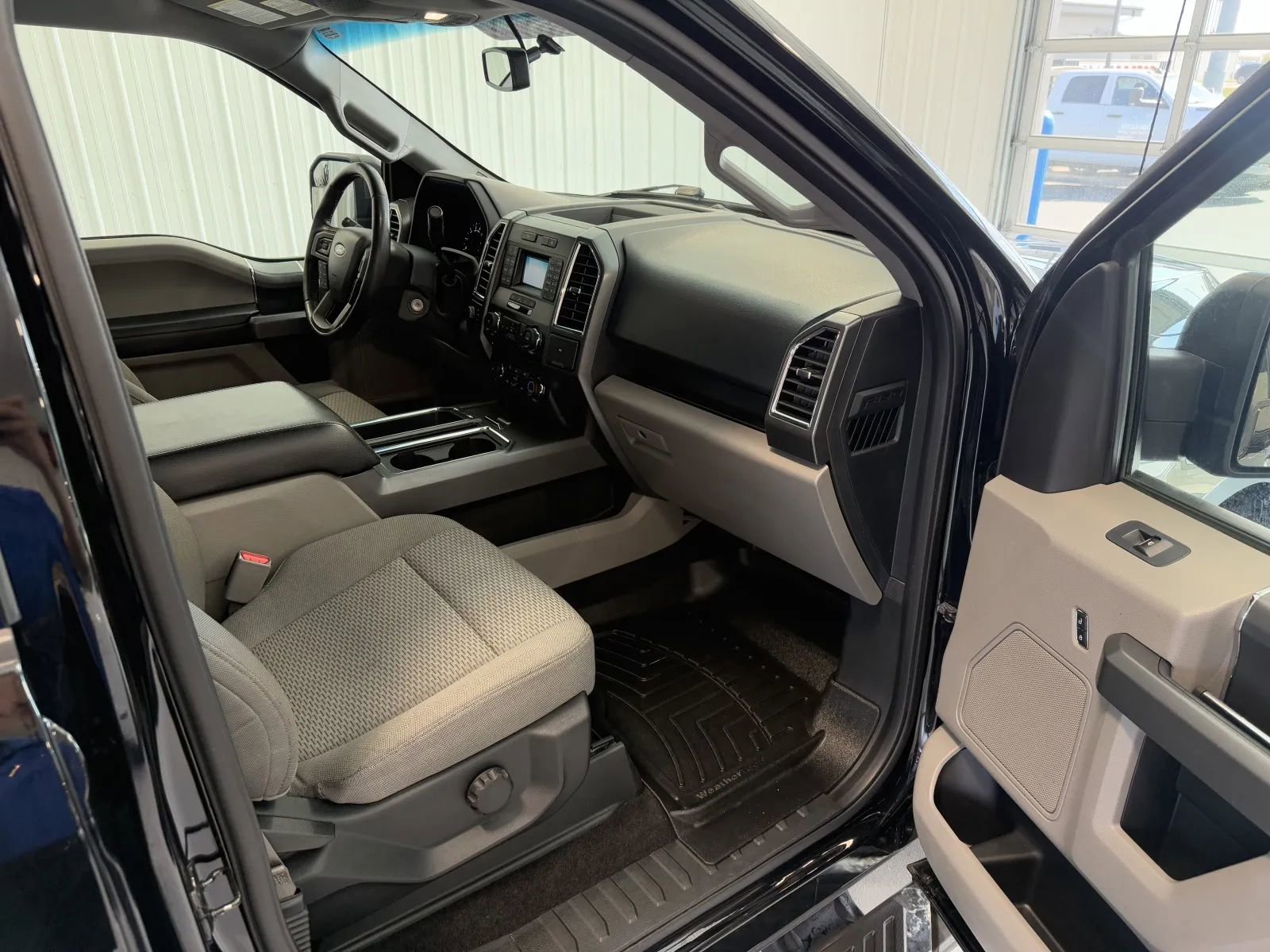 Used 2017 Ford F150 XLT w/ Equipment Group 301A Mid AWD/4WD image 26