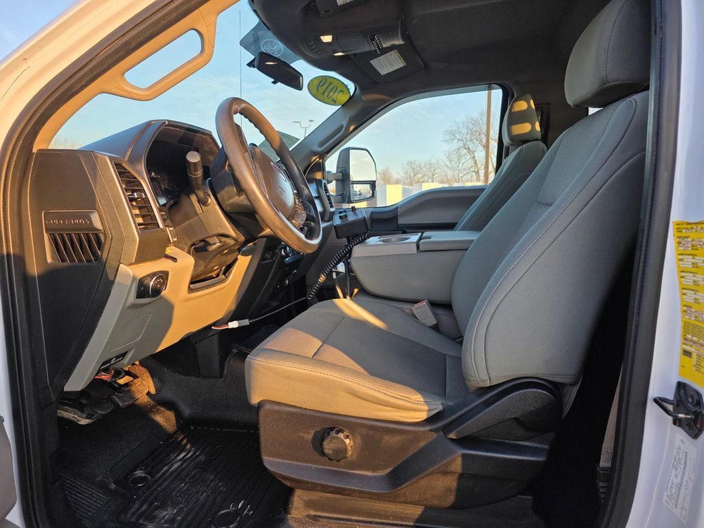 Used 2019 Ford F550 4x4 Regular Cab Super Duty image 23