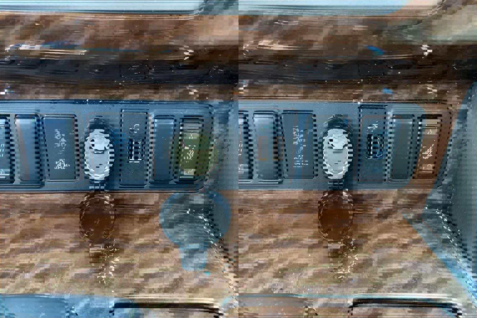 Used 2018 Nissan Armada SL w/ Premium Package image 31