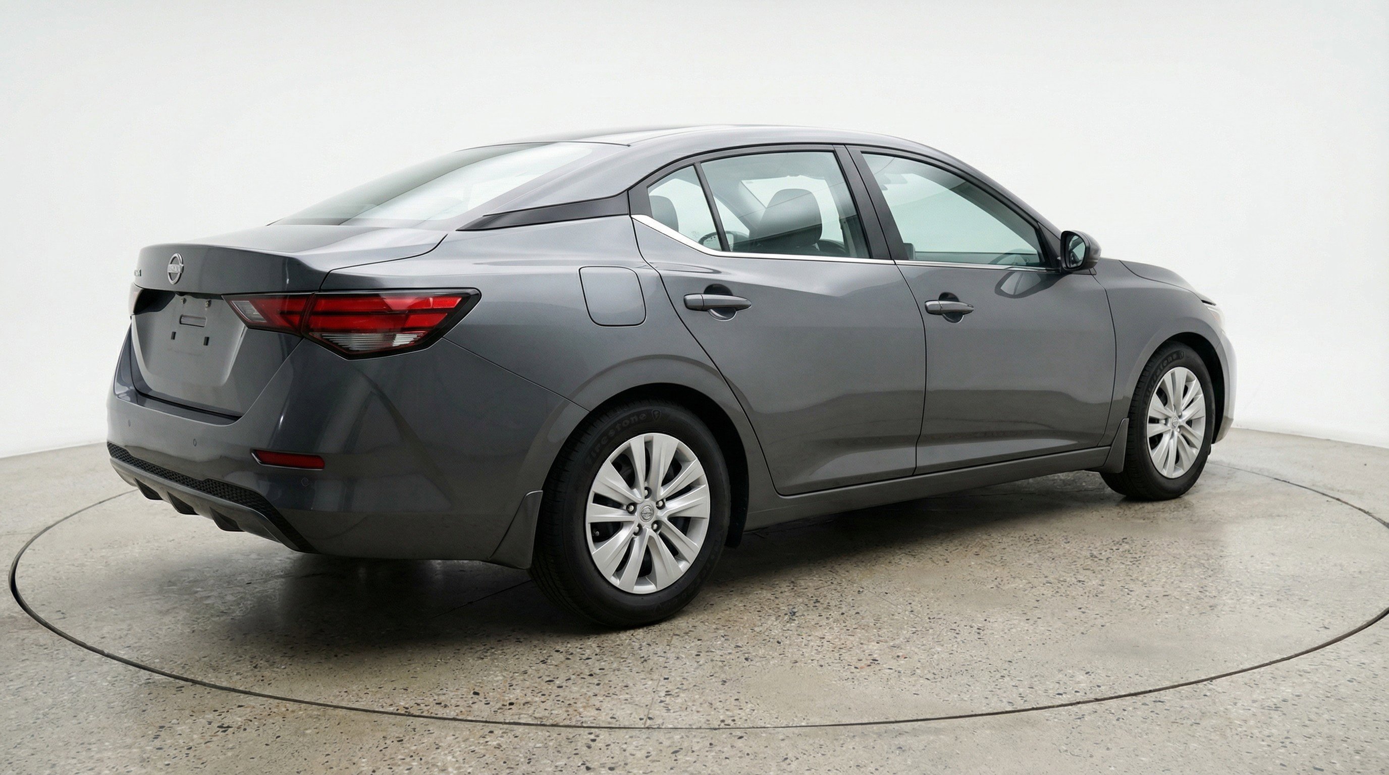 Used 2025 Nissan Sentra S image 9