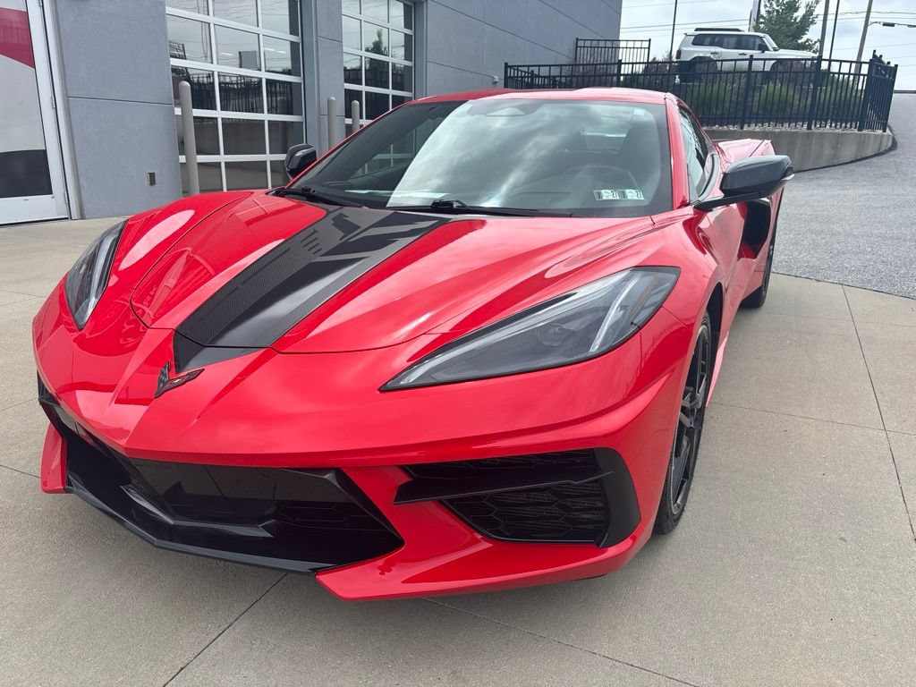 Used 2024 Chevrolet Corvette Stingray Coupe w/ 1LT RWD image 2