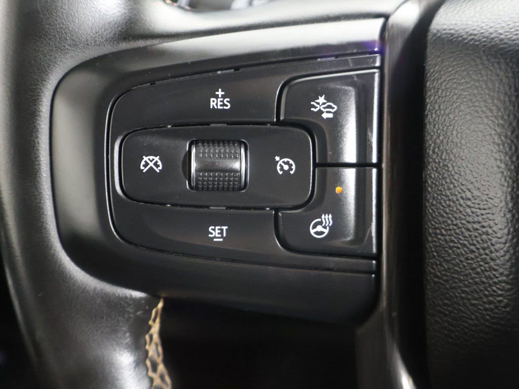 Used 2023 GMC Yukon XL AT4 w/ AT4 Premium Plus Package AWD/4WD image 50