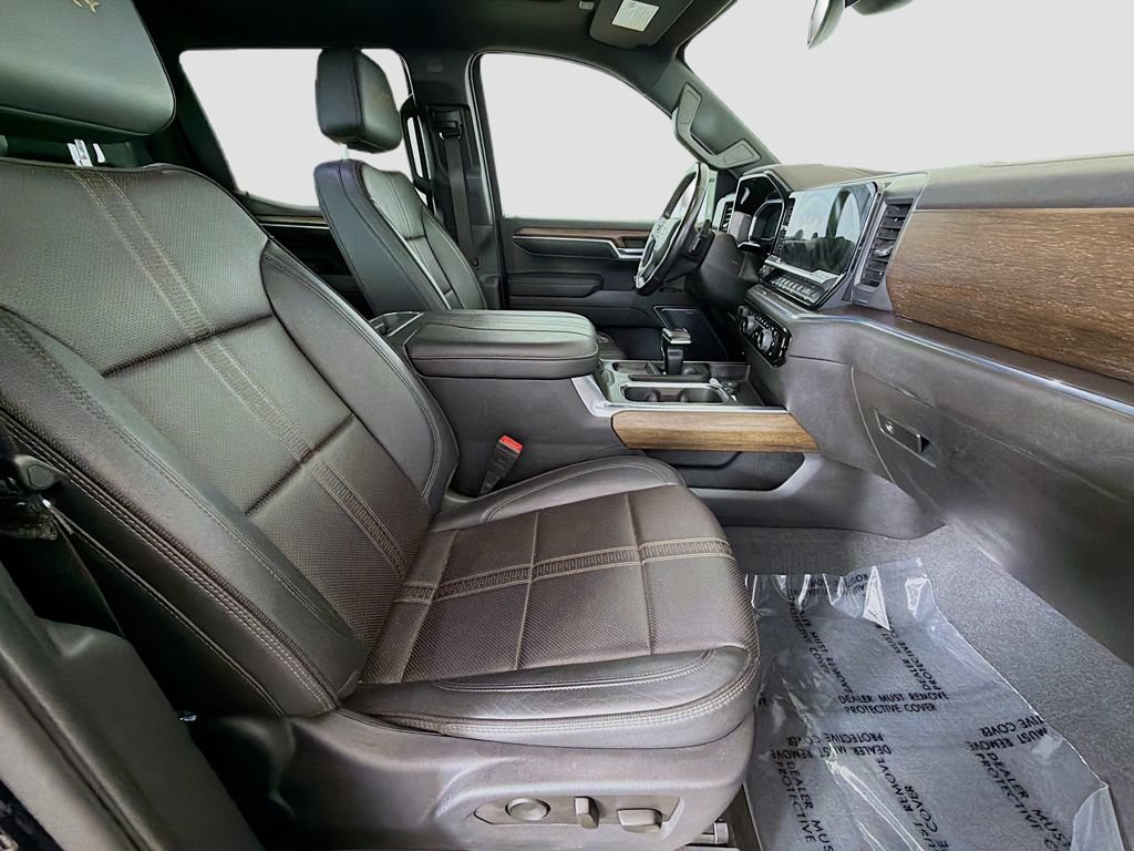 Used 2023 Chevrolet Silverado 1500 High Country AWD/4WD image 27