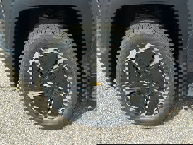 New 2026 Chevrolet Silverado EV LT w/ Premium Package image 33