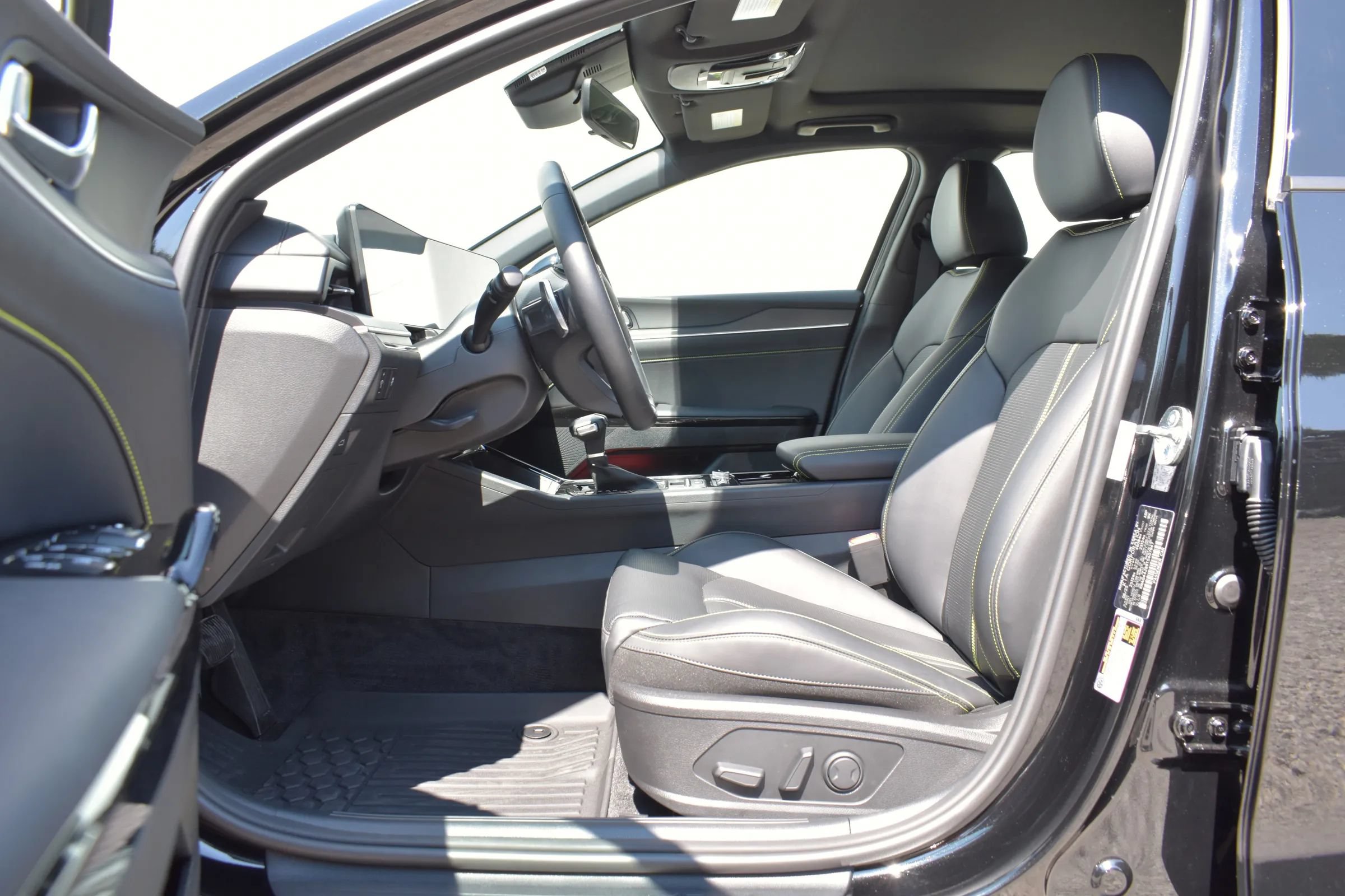 Used 2026 Kia K5 GT FWD image 10