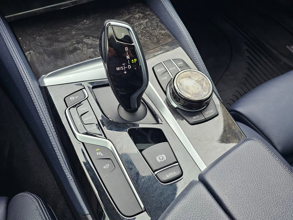 Used 2018 BMW M550i xDrive image 19