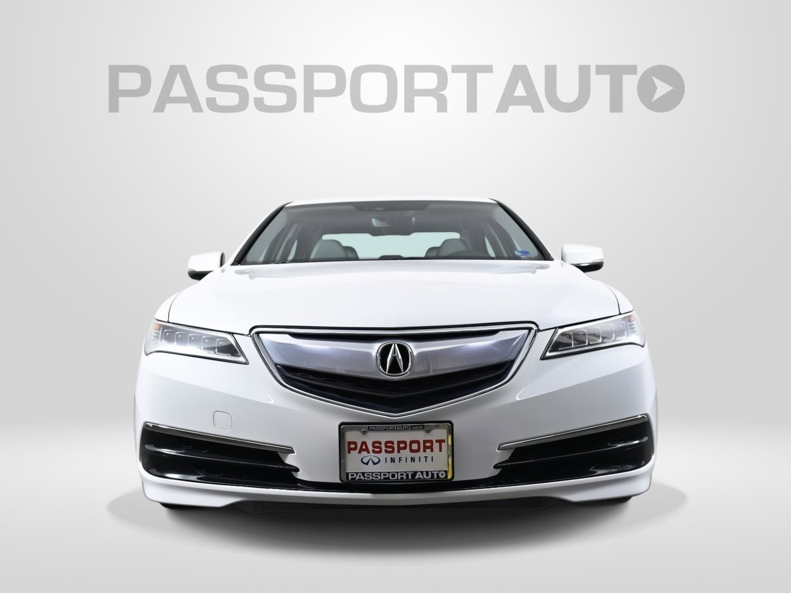 Used 2015 Acura TLX w/ Technology Package image 2