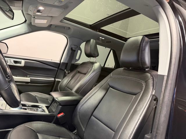 Used 2021 Ford Explorer Limited w/ Hybrid Equipment Group 310A AWD/4WD image 17