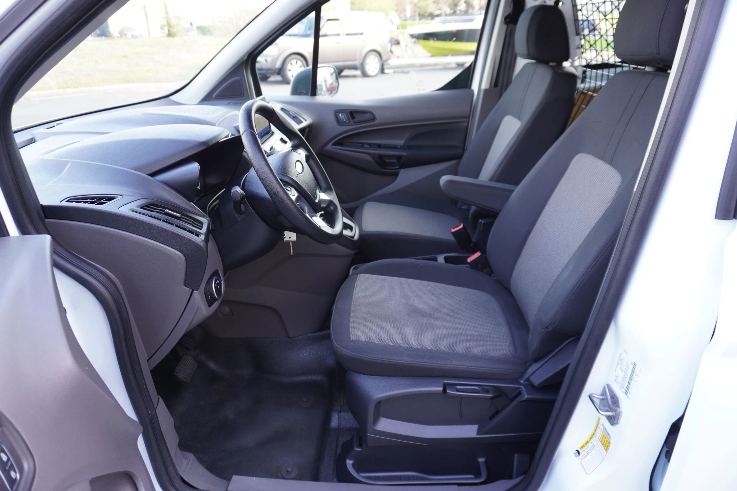 Used 2022 Ford Transit Connect XL image 9