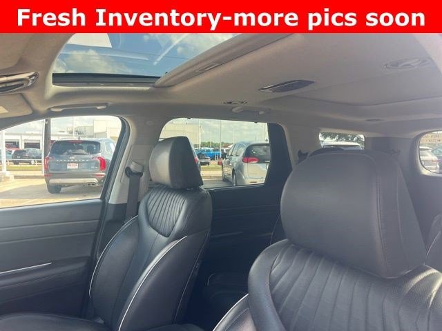 Used 2024 Hyundai Palisade Limited image 8