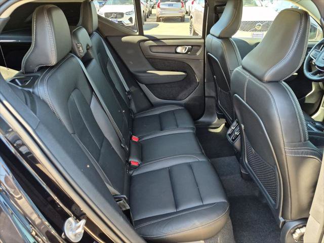 Certified 2024 Volvo XC40 B5 Core w/ Protection Package Premier AWD/4WD image 25