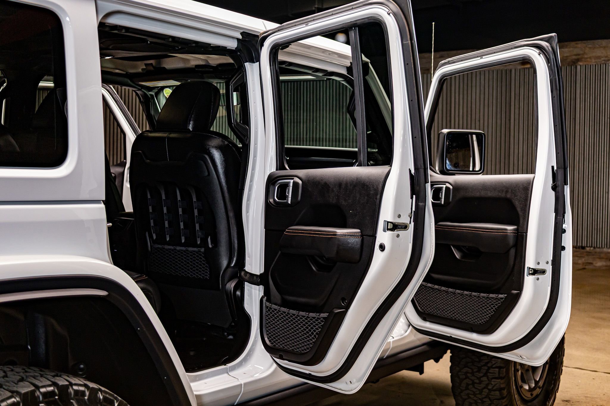 Used 2023 Jeep Wrangler Unlimited Rubicon 392 w/ Xtreme Recon 35" Tire Package image 29