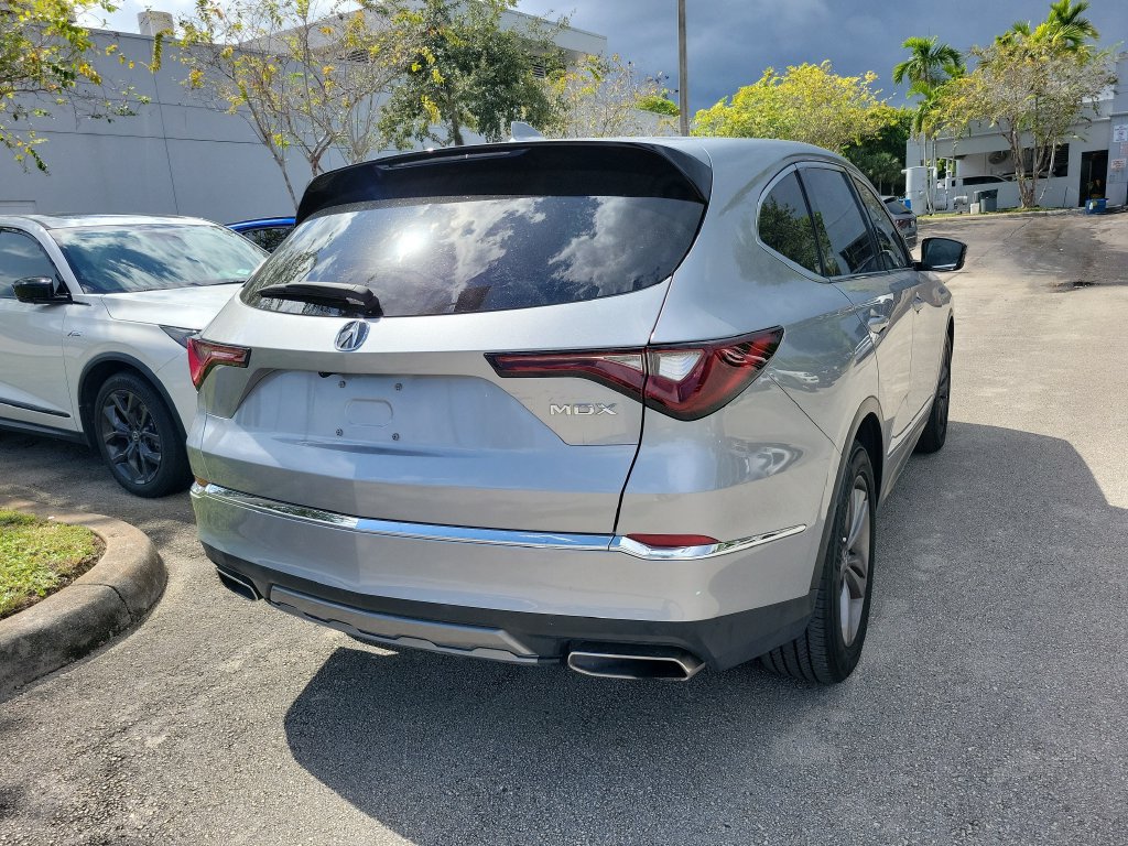 Used 2025 Acura MDX FWD image 8