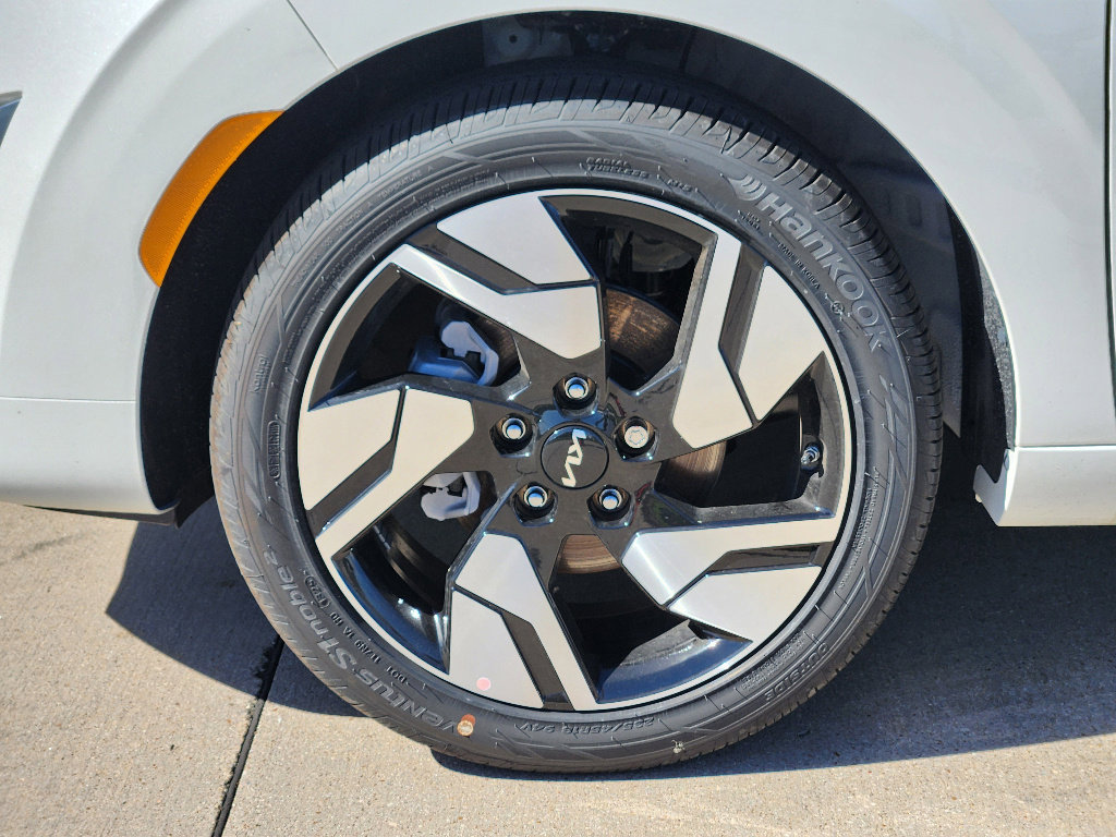 New 2025 Kia Soul GT-Line image 7