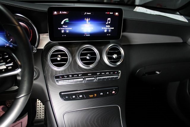 Used 2023 Mercedes-Benz GLC 300 GLC 300 Coupe image 24