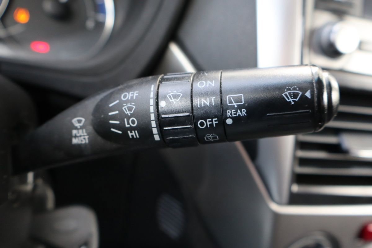Used 2010 Subaru Forester 2.5X Premium AWD/4WD image 33