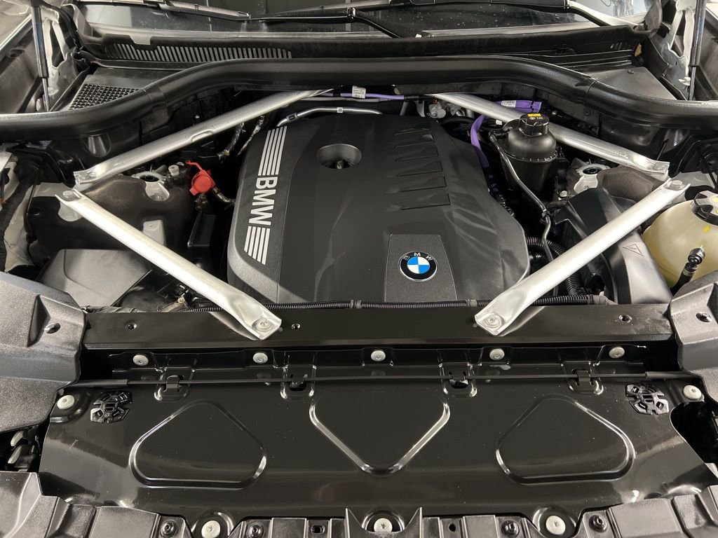 Used 2023 BMW X7 xDrive40i w/ Premium Package image 47